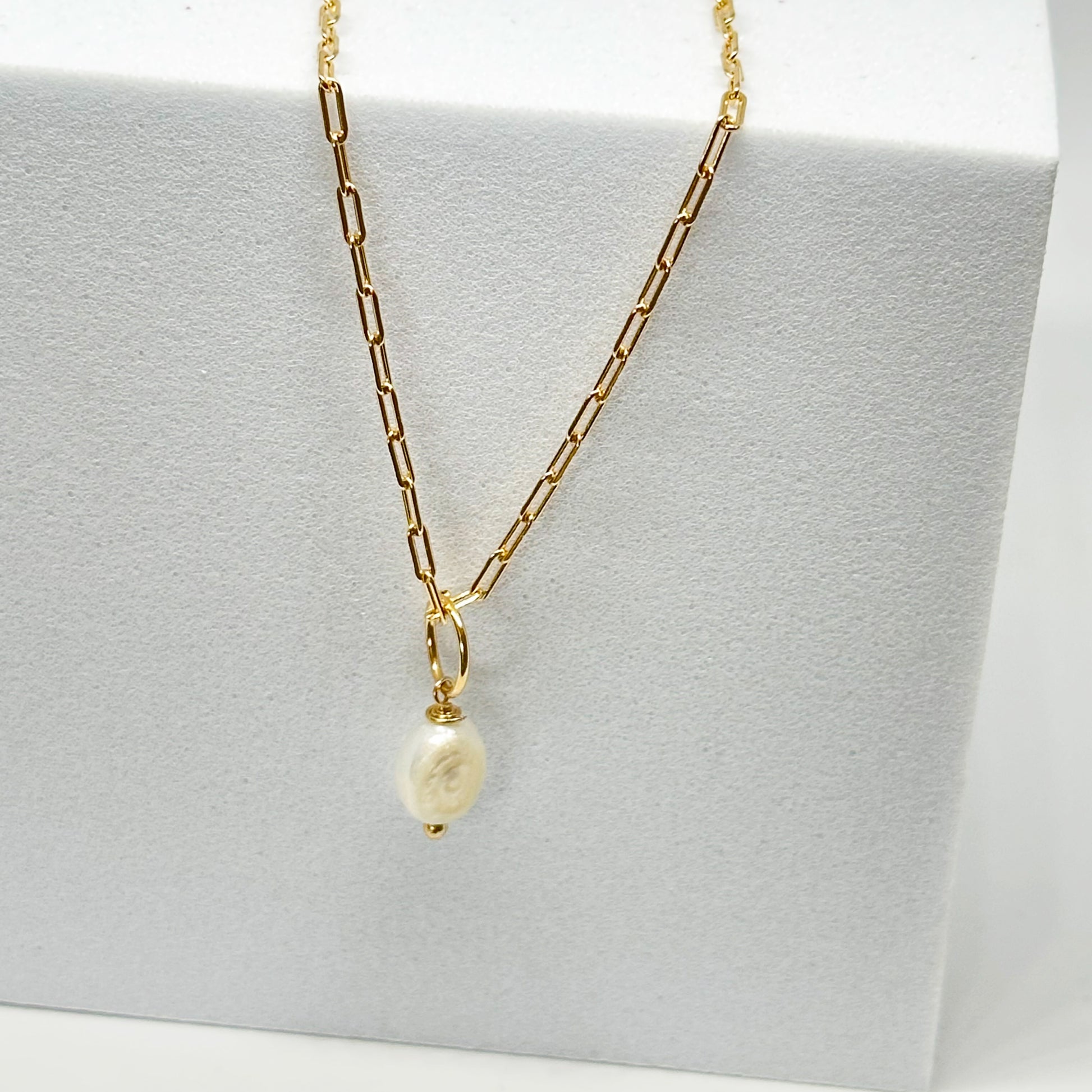 Gold filled freshwater pearl necklace